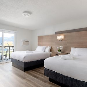 Harrison Grand Motel